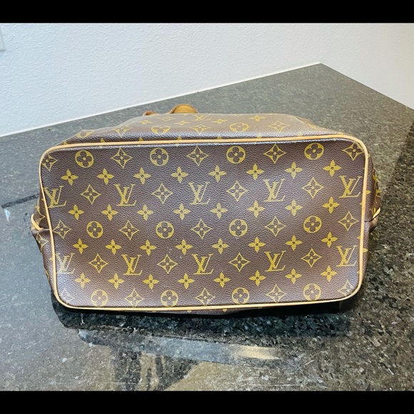 Louis Vuitton Palermo GM - Picture 9 of 10
